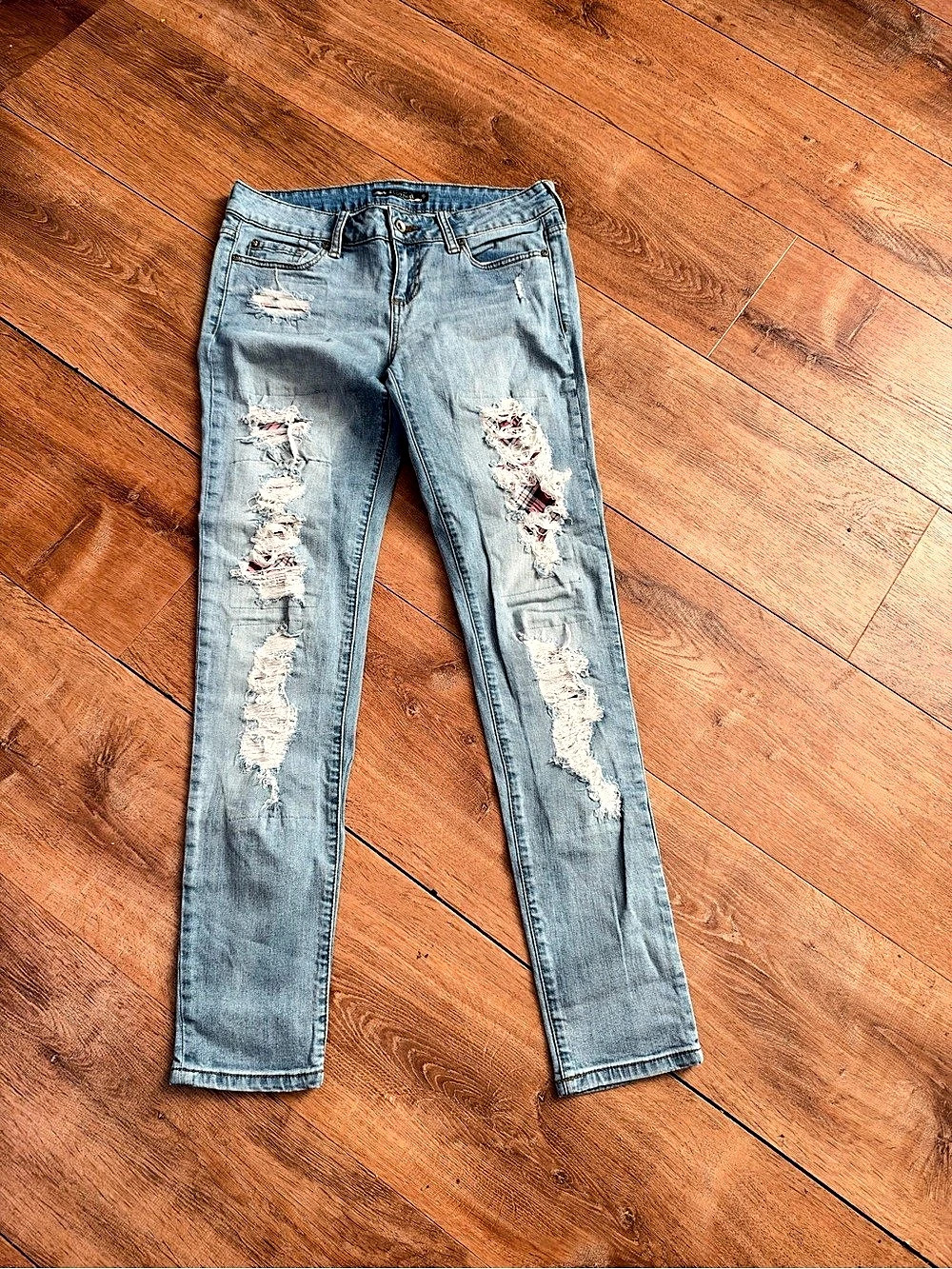 Lovesick Distressed Skinny Jeans in Blue Size 9